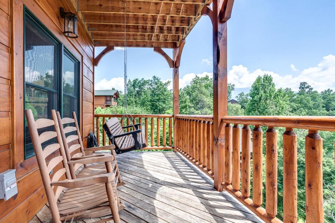 Gatlinburg Cabin With Private Hot Tub By Staycating ภายนอก รูปภาพ