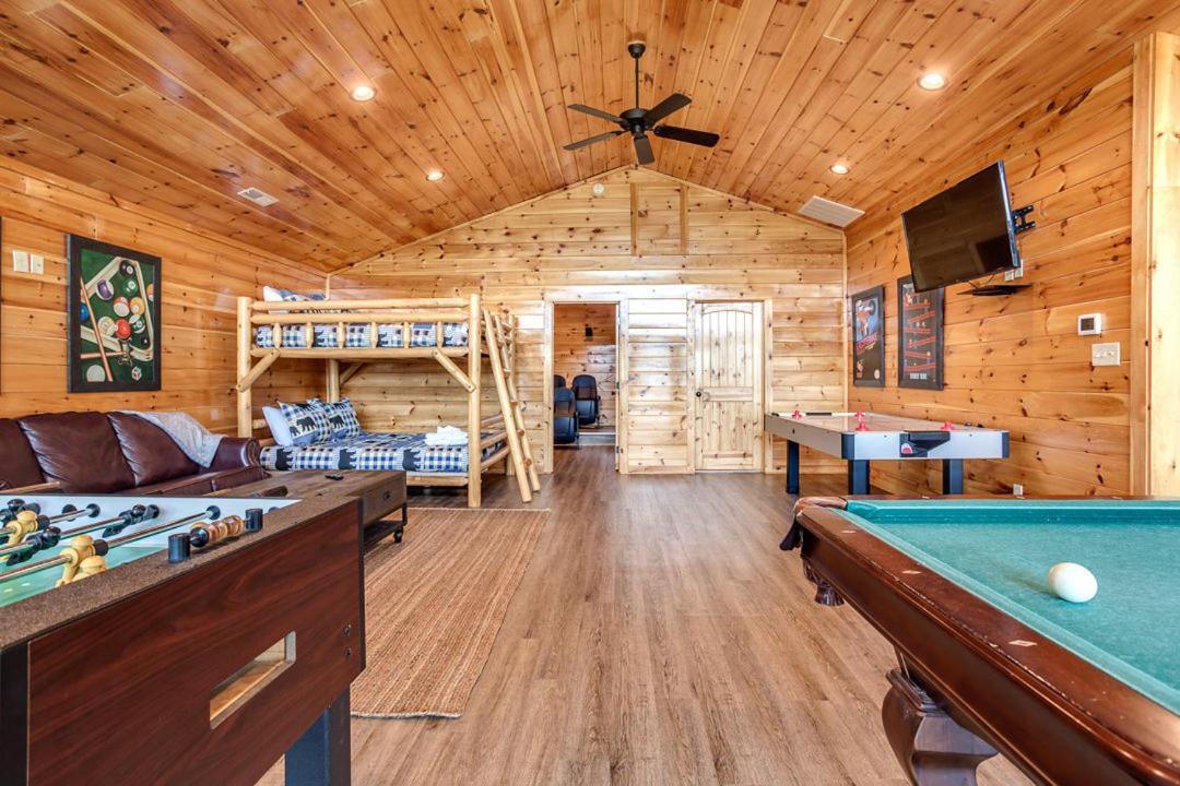 Gatlinburg Cabin With Private Hot Tub By Staycating ภายนอก รูปภาพ
