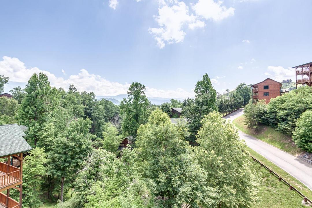 Gatlinburg Cabin With Private Hot Tub By Staycating ภายนอก รูปภาพ