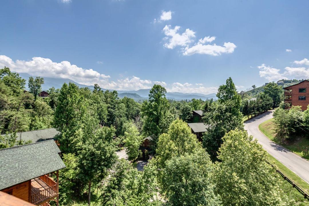 Gatlinburg Cabin With Private Hot Tub By Staycating ภายนอก รูปภาพ